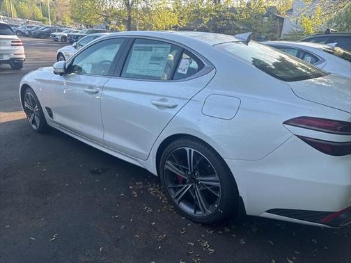2025 Genesis G70 3.3T RWD Sport Advanced