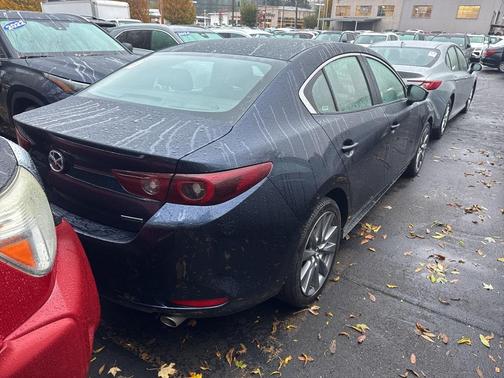 2025 Mazda Mazda3 FWD w/Preferred Package