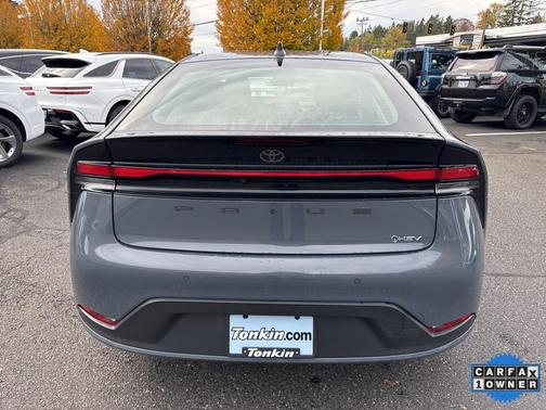 2025 Toyota Prius LE