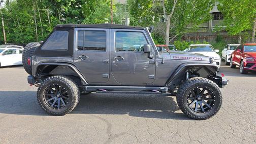 Granite Crystal Metallic Clearcoat 2017 Jeep Wrangler Unlimited Rubicon