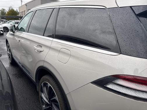 2023 Lincoln Aviator Reserve AWD