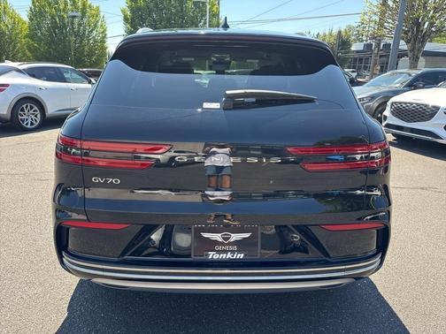 2026 Genesis Electrified GV70 Standard