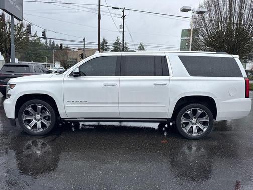 Iridescent Pearl Tricoat 2018 Chevrolet Suburban Premier