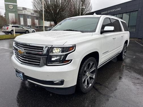 Iridescent Pearl Tricoat 2018 Chevrolet Suburban Premier