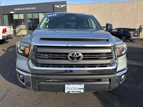 2014 Toyota Tundra SR5