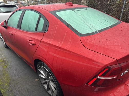 2019 Volvo S60 T6 Momentum