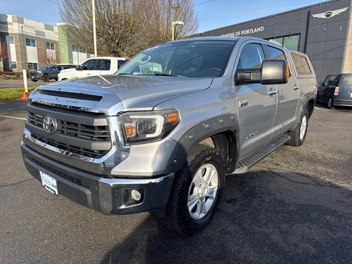 2014 Toyota Tundra SR5