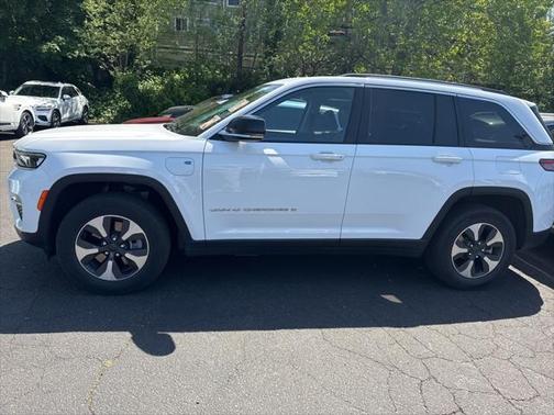 2023 Jeep Grand Cherokee 4xe Base