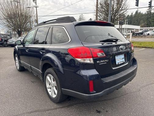 Deep Indigo Pearl 2014 Subaru Outback 3.6R Limited