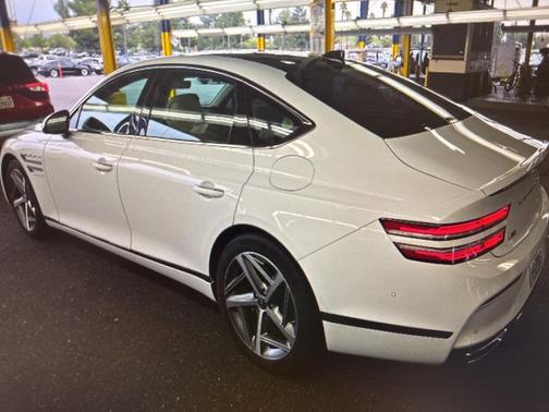 2023 Genesis G80 2.5T RWD