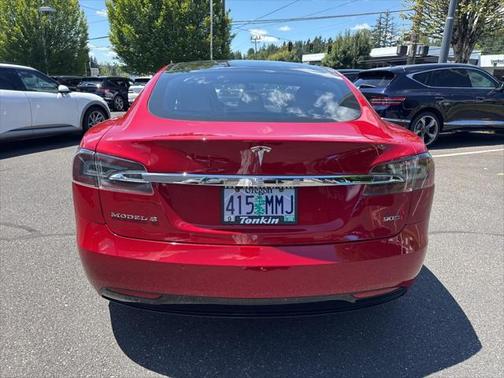 2016 Tesla Model S 90D