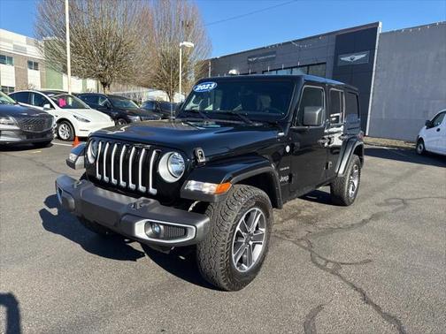 2023 Jeep Wrangler 4-Door Sahara