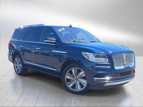 Blue 2019 Lincoln Navigator Reserve