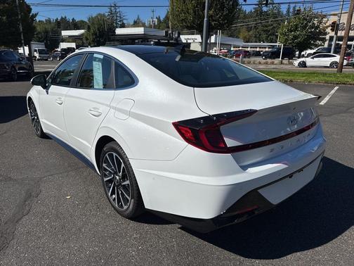 2021 Hyundai SONATA Limited