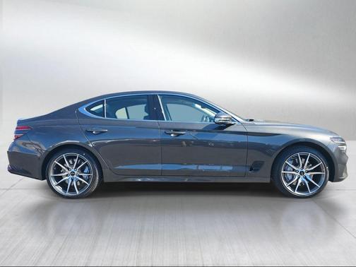 Makalu Gray 2026 Genesis G70 2.5T AWD Prestige