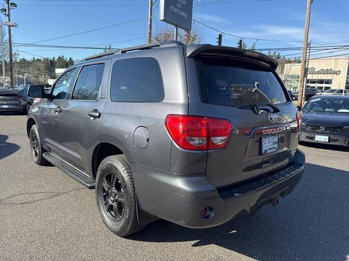 2017 Toyota Sequoia SR5