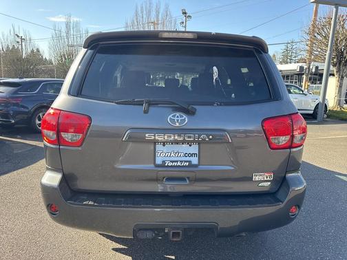 2017 Toyota Sequoia SR5