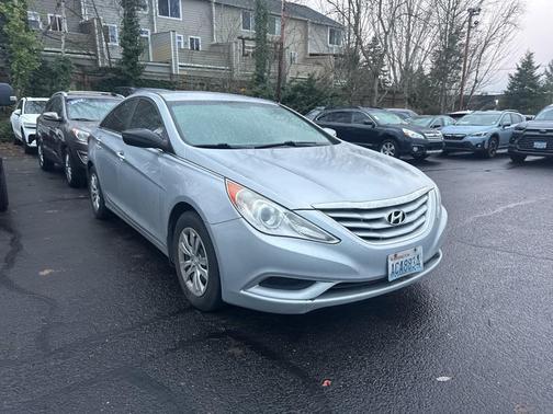 2011 Hyundai SONATA GLS