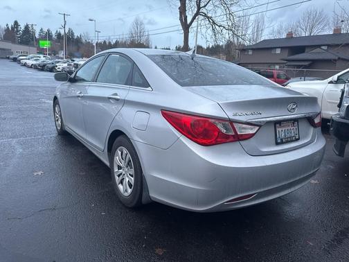 2011 Hyundai SONATA GLS