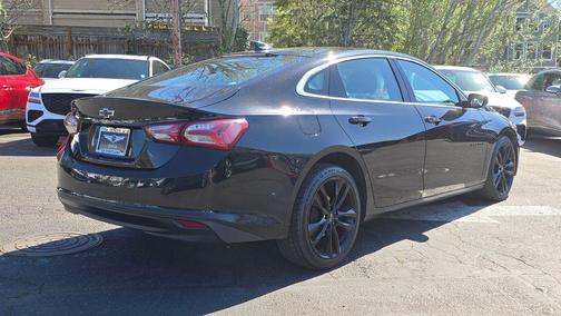 Mosaic Black Metallic 2024 Chevrolet Malibu 1LT