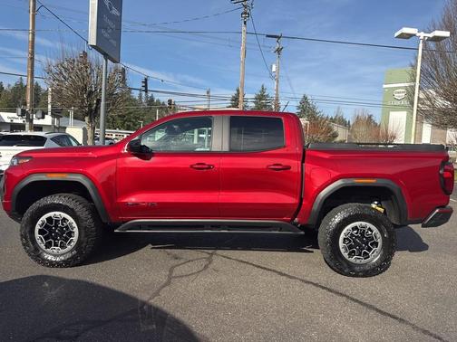 2023 GMC Canyon AT4X