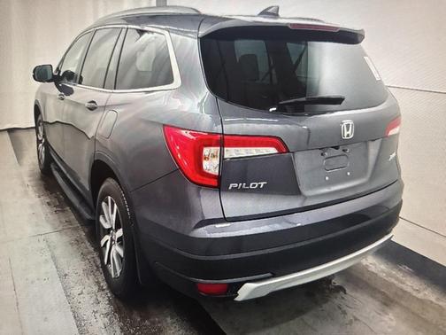 2022 Honda Pilot AWD Black Edition