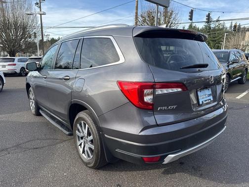 2022 Honda Pilot AWD Black Edition