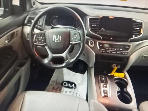 2022 Honda Pilot AWD Black Edition