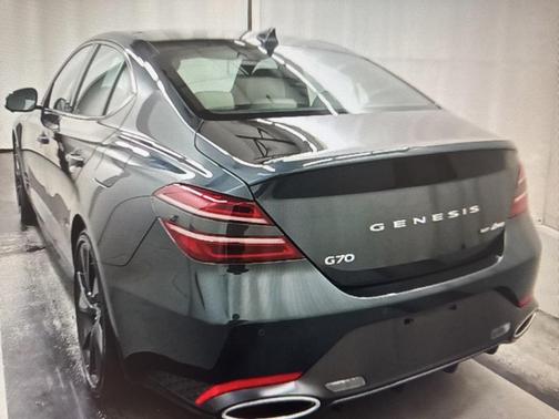 2023 Genesis G70 3.3T AWD