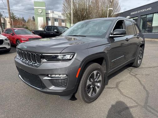 2025 Jeep Grand Cherokee 4xe Base