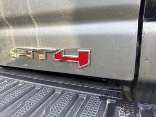 2024 GMC Sierra 3500 AT4