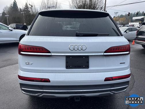 2021 Audi Q7 55 Prestige