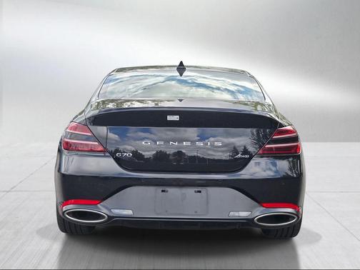 Vik Black 2026 Genesis G70 2.5T AWD Prestige