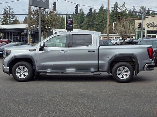 2025 GMC Sierra 1500 SLE