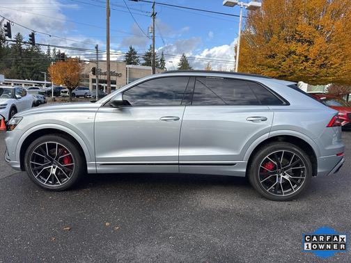 2023 Audi Q8 55 Premium Plus