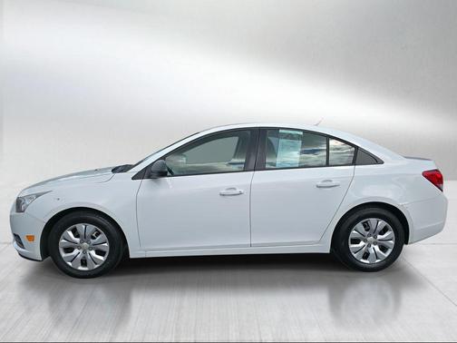 Summit White 2014 Chevrolet Cruze LS