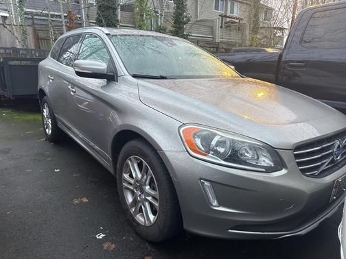2015 Volvo XC60 T5 Premier