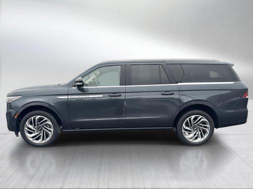 Blue Metallic 2025 Lincoln Navigator Reserve