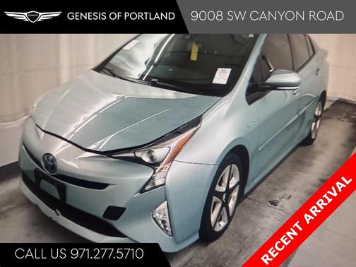 2017 Toyota Prius Three Touring