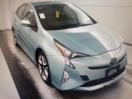 2017 Toyota Prius Three Touring