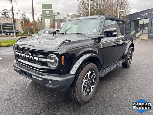 2024 Ford Bronco Outer Banks