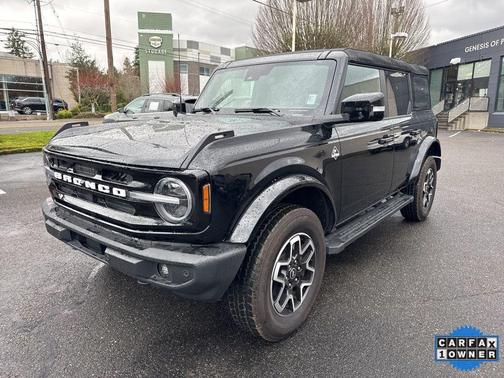 Shadow Black 2024 Ford Bronco Outer Banks