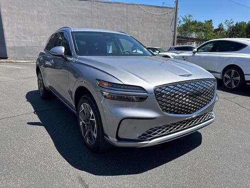 2026 Genesis Electrified GV70 Standard