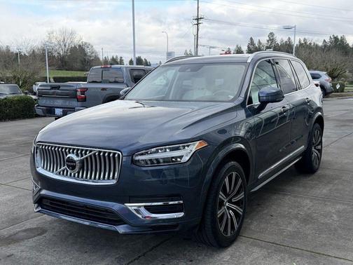 Denim Blue Metallic 2020 Volvo XC90 Hybrid T8 Inscription 7 Passenger