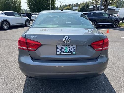 2014 Volkswagen Passat 1.8T S