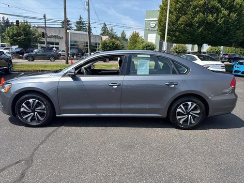 2014 Volkswagen Passat 1.8T S