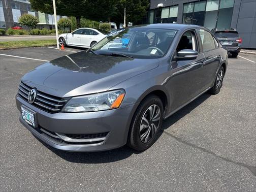 2014 Volkswagen Passat 1.8T S