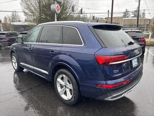 2024 Audi Q7 45 Premium Plus