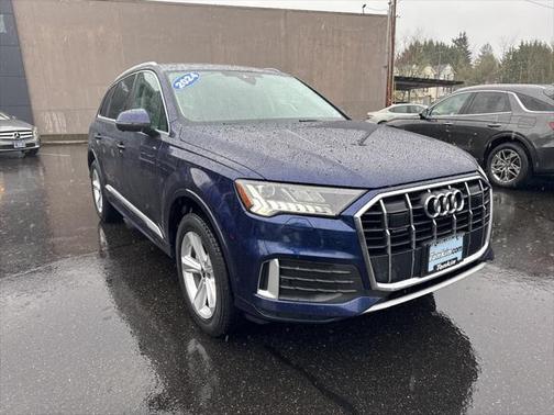 2024 Audi Q7 45 Premium Plus