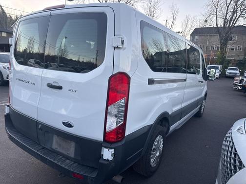 2022 Ford Transit-350 XLT